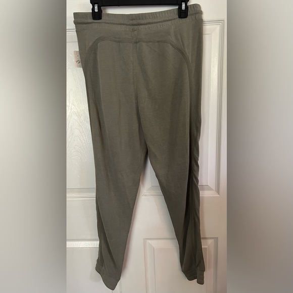 Free People|Back Into It Jogger/Army - Picture 8 of 8